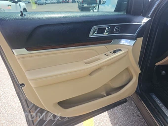 2016 Ford Explorer Limited - miniatura 9