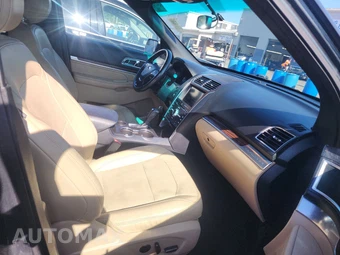 2016 Ford Explorer Limited - miniatura 8