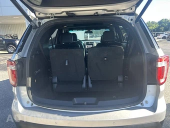 2016 Ford Explorer Limited - miniatura 35