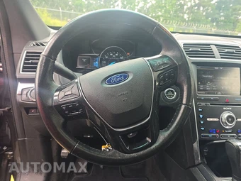 2016 Ford Explorer Limited - miniatura 10