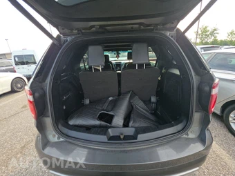 2016 Ford Explorer Limited - miniatura 16