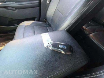 2016 Ford Explorer Limited – miniatura 8