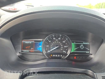 2016 Ford Explorer Limited – miniatura 12