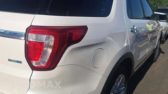 2016 Ford Explorer Limited – miniatura 22