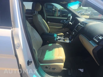 2016 Ford Explorer Limited – miniatura 8