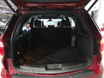 2016 Ford Explorer Limited - miniatura 17