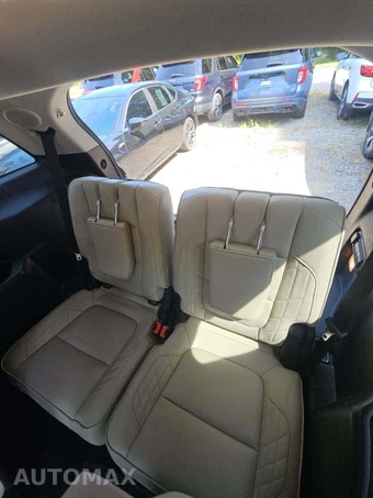 2016 Ford Explorer Platinum – miniatura 14