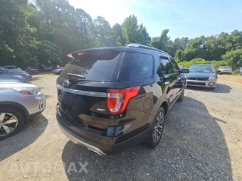 2016 Ford Explorer Platinum – miniatura 3
