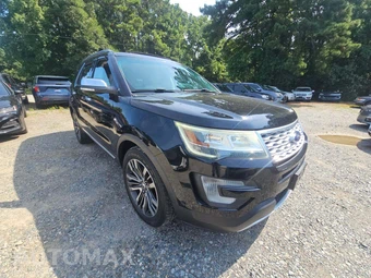 2016 Ford Explorer Platinum – miniatura 4