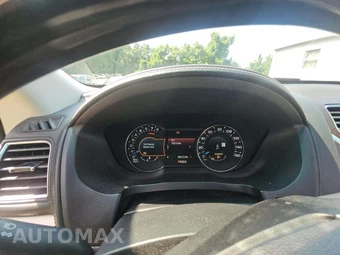 2016 Ford Explorer Platinum – miniatura 9