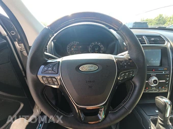 2016 Ford Explorer Platinum – miniatura 10