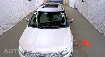 2016 Ford Explorer Platinum – miniatura 2
