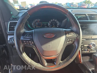 2016 Ford Explorer Platinum – miniatura 10