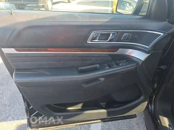 2016 Ford Explorer Platinum – miniatura 9