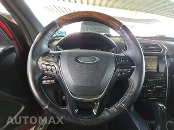 2016 Ford Explorer Platinum – miniatura 10