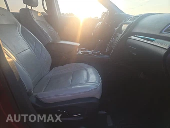 2016 Ford Explorer Platinum - miniatura 8