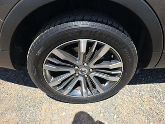 2016 Ford Explorer Platinum - miniatura 22