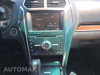 2016 Ford Explorer Platinum - miniatura 7
