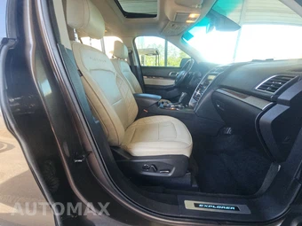 2016 Ford Explorer Platinum - miniatura 8