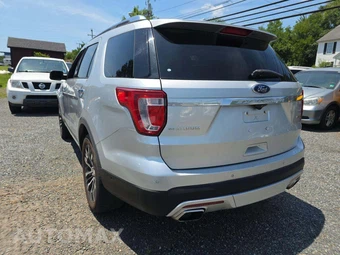 2016 Ford Explorer Platinum – miniatura 2