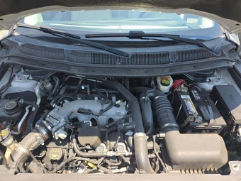 2016 Ford Explorer Platinum – miniatura 26