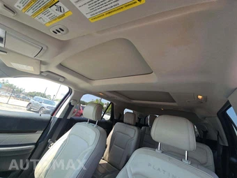 2016 Ford Explorer Platinum – miniatura 11