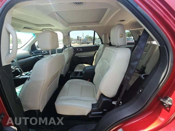 2016 Ford Explorer Platinum – miniatura 13