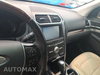 2016 Ford Explorer Platinum - miniatura 11