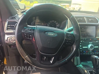 2016 Ford Explorer Platinum - miniatura 10