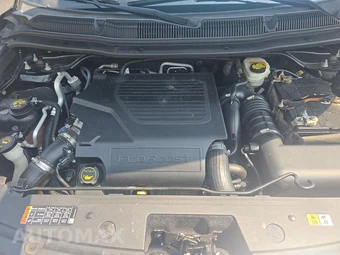 2016 Ford Explorer Platinum - miniatura 16