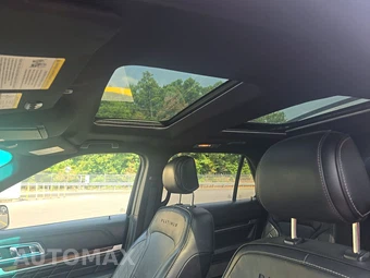 2016 Ford Explorer Platinum - miniatura 18