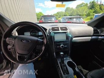 2016 Ford Explorer Sport - miniatura 11
