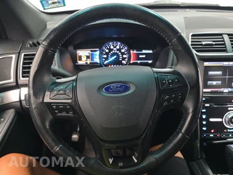 2016 Ford Explorer Sport – miniatura 10