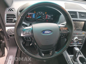 2016 Ford Explorer Sport - miniatura 10