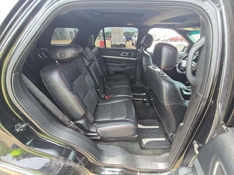 2016 Ford Explorer Sport - miniatura 14