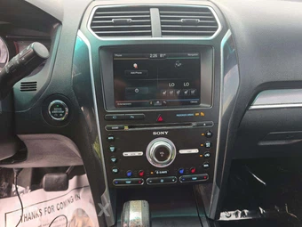 2016 Ford Explorer Sport – miniatura 10