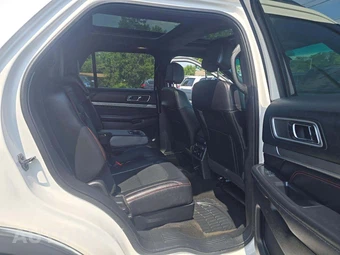2016 Ford Explorer Sport – miniatura 14