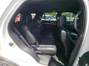 2016 Ford Explorer Sport - miniatura 17