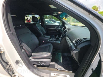 2016 Ford Explorer Sport - miniatura 19
