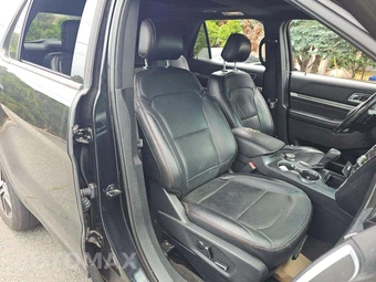 2016 Ford Explorer Sport – miniatura 18