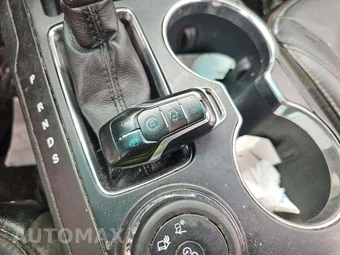 2016 Ford Explorer Sport – miniatura 8