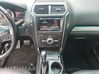 2016 Ford Explorer Sport – miniatura 11
