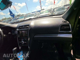 2016 Ford Explorer Sport - miniatura 17