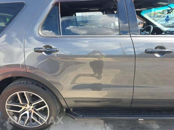 2016 Ford Explorer Sport - miniatura 29