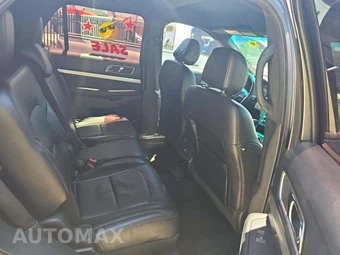 2016 Ford Explorer XLT – miniatura 17