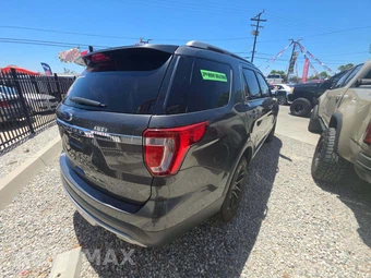 2016 Ford Explorer XLT – miniatura 3