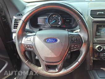 2016 Ford Explorer XLT - miniatura 10