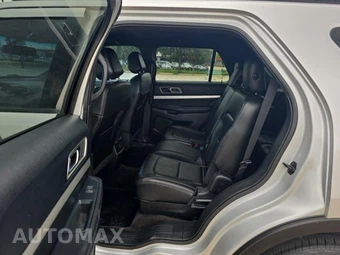 2016 Ford Explorer XLT – miniatura 16