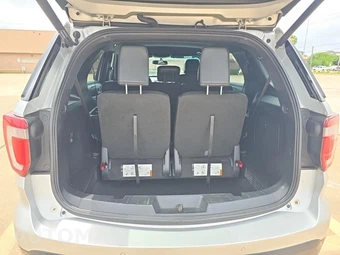 2016 Ford Explorer XLT – miniatura 20