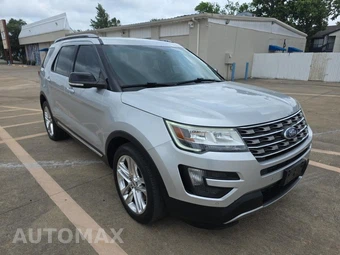 2016 Ford Explorer XLT – miniatura 3